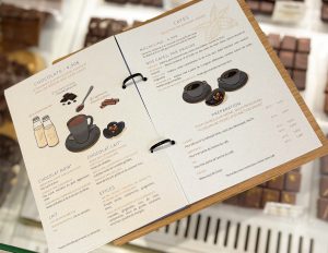 Extrait de la carte du salon de thé Le Bonheur Chocolat à St-Brevins-les-pins