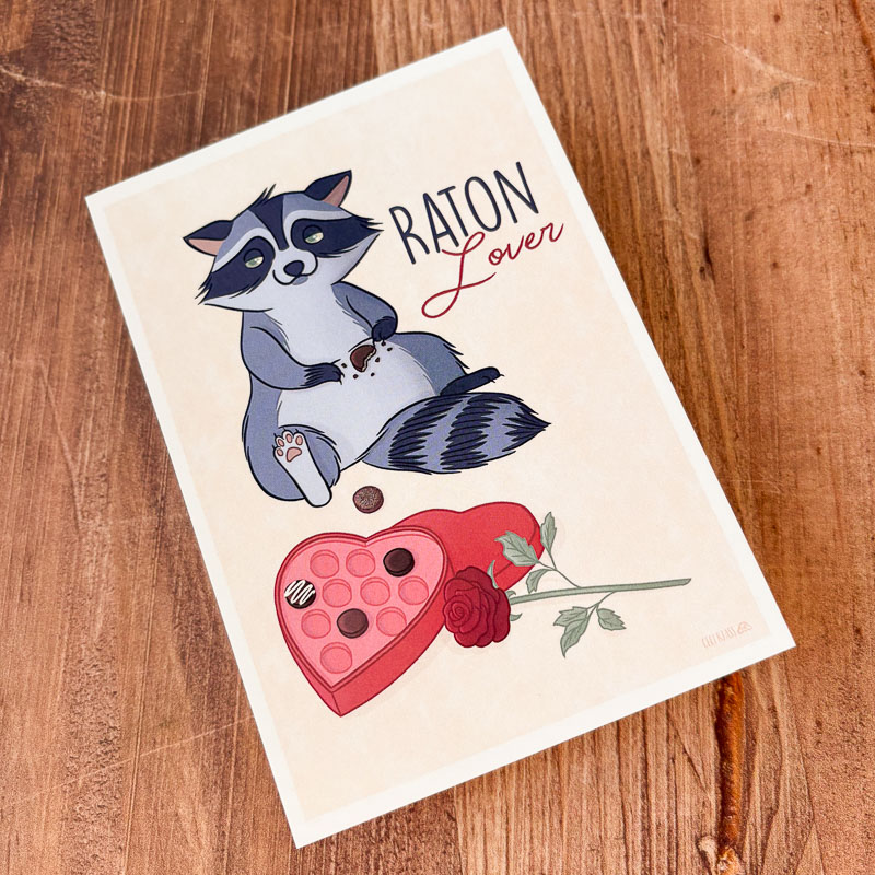 Illustration d’un petit râton laveur espiègle avec une petite bedaine, entouré de chocolats, ambiance humoristique et Saint-Valentin.