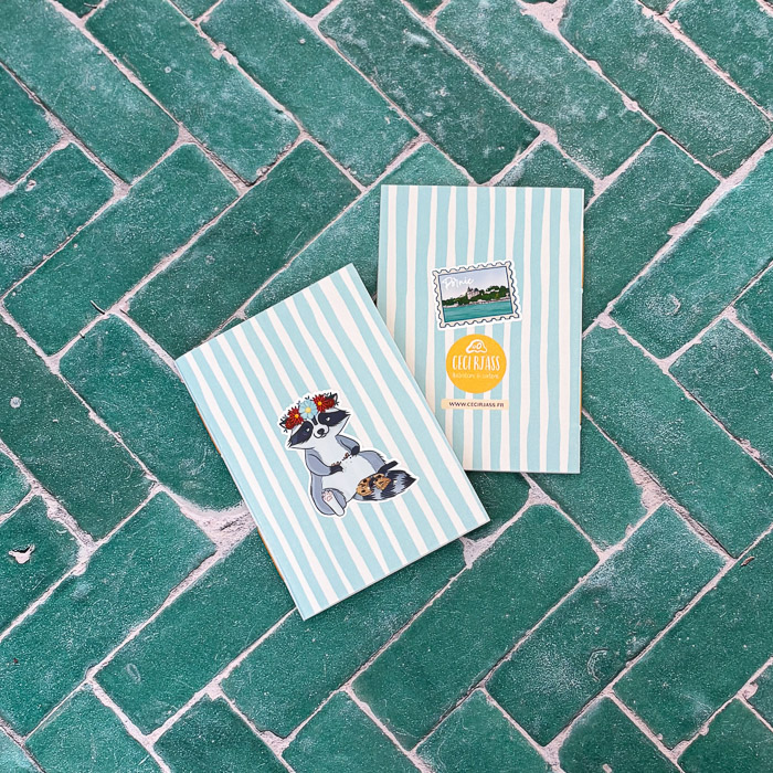 Carnets petit format bleu et blanc, motif animal illustré par Ceci Rjass, souvenir fait à Pornic, Pays de Retz