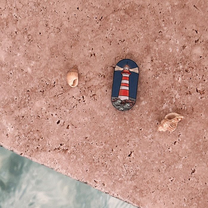 Magnet souvenir de Pornic coloré, motif illustré par Ceci Rjass, fait à Pornic, Pays de Retz